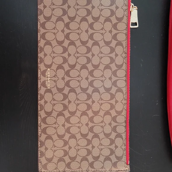 Coach Crossbody - Picture 8 of 12